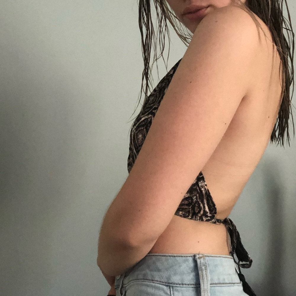 Patterned Halter Top NWOT - Picture 2 of 5